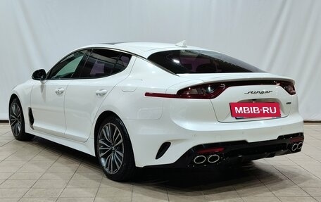 KIA Stinger I, 2018 год, 2 200 000 рублей, 6 фотография