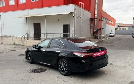 Toyota Camry, 2018 год, 1 949 999 рублей, 2 фотография