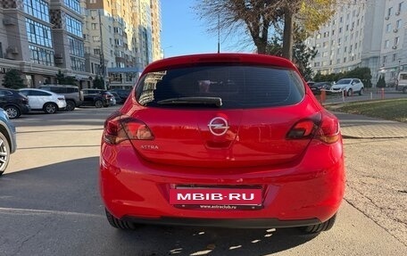 Opel Astra J, 2011 год, 780 000 рублей, 8 фотография