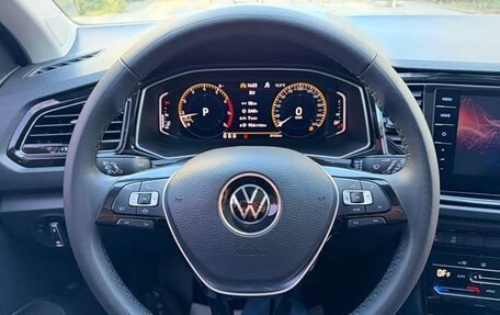 Volkswagen T-Roc I, 2023 год, 1 850 000 рублей, 12 фотография