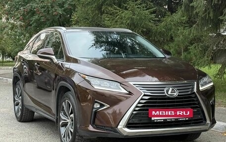 Lexus RX IV рестайлинг, 2017 год, 3 050 000 рублей, 8 фотография