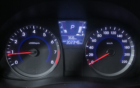 Hyundai Solaris II рестайлинг, 2012 год, 730 000 рублей, 11 фотография