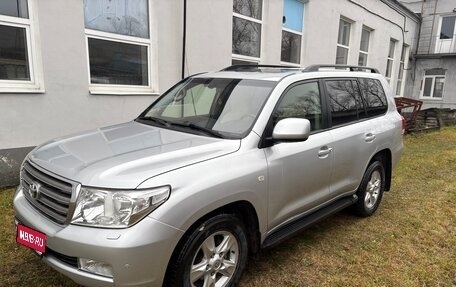 Toyota Land Cruiser 200, 2010 год, 2 400 000 рублей, 1 фотография
