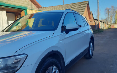 Volkswagen Tiguan II, 2017 год, 1 900 000 рублей, 9 фотография