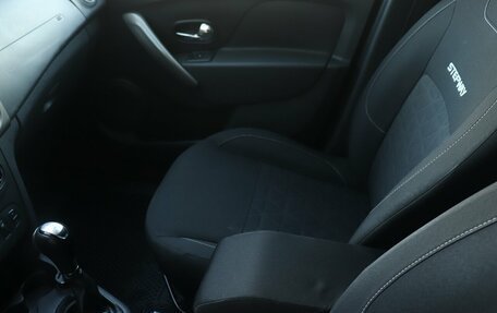 Renault Sandero II рестайлинг, 2017 год, 780 000 рублей, 14 фотография