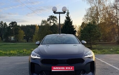 KIA Stinger I, 2020 год, 4 000 000 рублей, 1 фотография