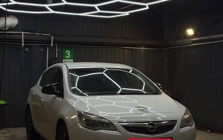 Opel Astra J, 2012 год, 600 000 рублей, 2 фотография