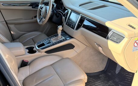 Porsche Macan I рестайлинг, 2015 год, 2 150 000 рублей, 10 фотография