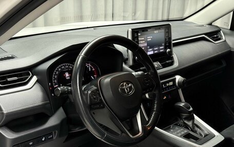 Toyota RAV4, 2021 год, 3 299 000 рублей, 9 фотография