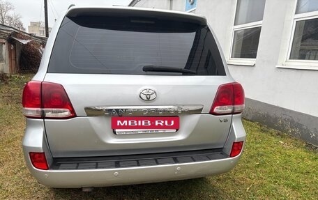 Toyota Land Cruiser 200, 2010 год, 2 400 000 рублей, 5 фотография