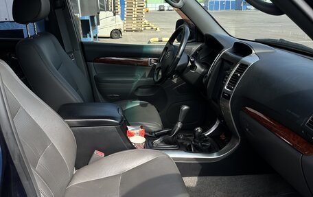 Toyota Land Cruiser Prado 120, 2005 год, 1 900 000 рублей, 19 фотография