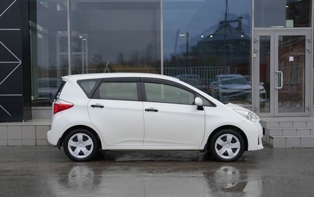 Toyota Ractis II, 2013 год, 850 000 рублей, 4 фотография