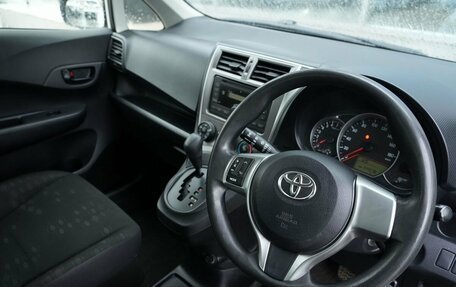 Toyota Ractis II, 2013 год, 850 000 рублей, 11 фотография