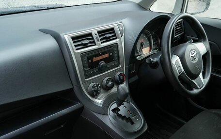 Toyota Ractis II, 2013 год, 850 000 рублей, 15 фотография