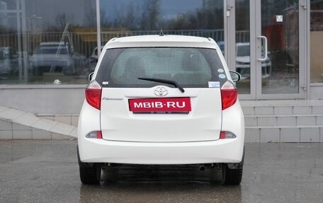 Toyota Ractis II, 2013 год, 850 000 рублей, 6 фотография