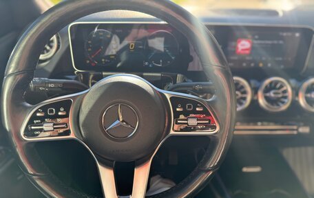 Mercedes-Benz B-Класс, 2019 год, 2 300 000 рублей, 3 фотография