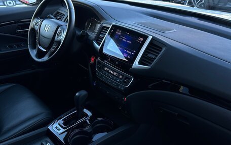 Honda Pilot III рестайлинг, 2017 год, 3 400 000 рублей, 9 фотография