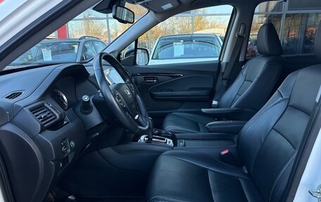 Honda Pilot III рестайлинг, 2017 год, 3 400 000 рублей, 13 фотография