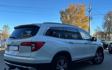 Honda Pilot III рестайлинг, 2017 год, 3 400 000 рублей, 4 фотография