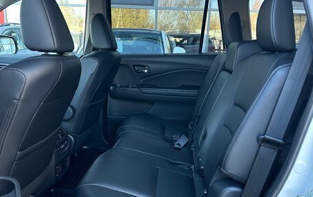 Honda Pilot III рестайлинг, 2017 год, 3 400 000 рублей, 18 фотография