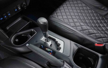 Toyota RAV4, 2019 год, 2 749 325 рублей, 14 фотография