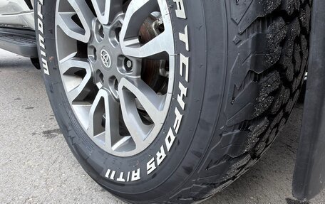 Toyota Land Cruiser Prado 150 рестайлинг, 2012 год, 2 255 000 рублей, 15 фотография