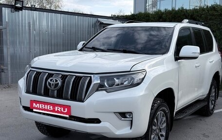 Toyota Land Cruiser Prado 150 рестайлинг, 2012 год, 2 255 000 рублей, 2 фотография