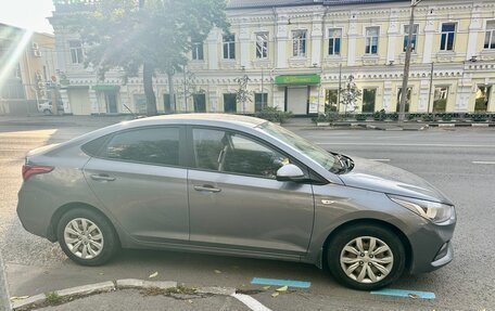 Hyundai Solaris II рестайлинг, 2017 год, 1 180 000 рублей, 3 фотография