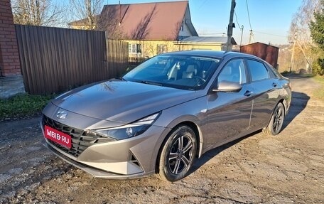 Hyundai Elantra, 2021 год, 1 820 000 рублей, 1 фотография