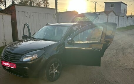 Renault Sandero I, 2011 год, 380 000 рублей, 2 фотография