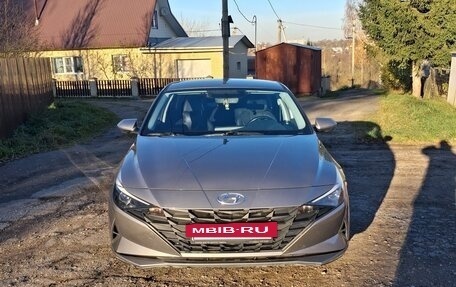 Hyundai Elantra, 2021 год, 1 820 000 рублей, 3 фотография