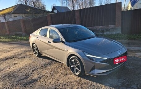 Hyundai Elantra, 2021 год, 1 820 000 рублей, 7 фотография