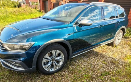 Volkswagen Passat B8 рестайлинг, 2020 год, 3 390 000 рублей, 2 фотография