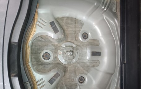 Toyota Ractis II, 2012 год, 725 000 рублей, 2 фотография