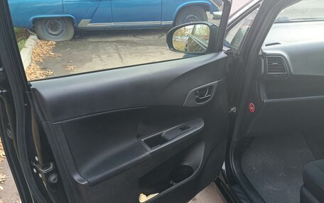 Toyota Ractis II, 2012 год, 725 000 рублей, 24 фотография