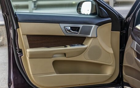 Jaguar XF I рестайлинг, 2013 год, 1 198 000 рублей, 19 фотография
