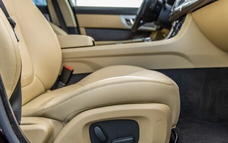 Jaguar XF I рестайлинг, 2013 год, 1 198 000 рублей, 22 фотография
