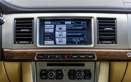 Jaguar XF I рестайлинг, 2013 год, 1 198 000 рублей, 23 фотография