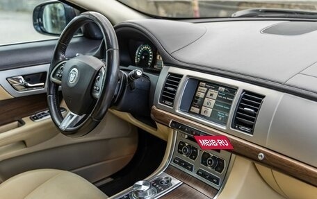 Jaguar XF I рестайлинг, 2013 год, 1 198 000 рублей, 29 фотография