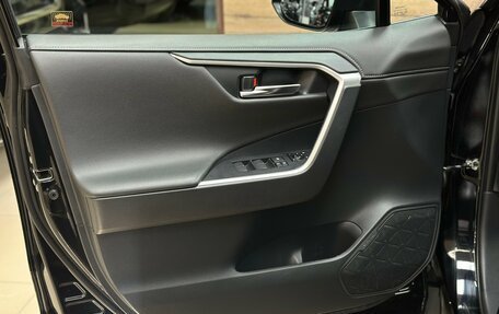 Toyota RAV4, 2021 год, 3 390 000 рублей, 19 фотография