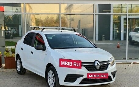 Renault Logan II, 2019 год, 729 900 рублей, 2 фотография