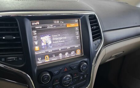 Jeep Grand Cherokee, 2014 год, 2 050 000 рублей, 13 фотография