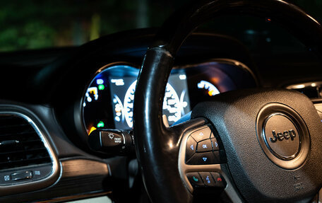 Jeep Grand Cherokee, 2014 год, 2 050 000 рублей, 15 фотография