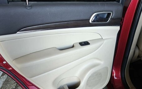 Jeep Grand Cherokee, 2014 год, 2 050 000 рублей, 21 фотография