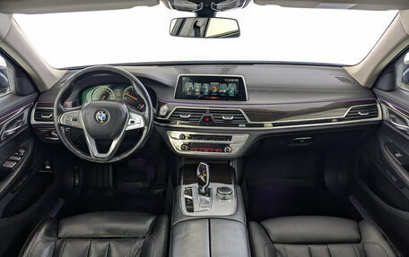 BMW 7 серия, 2016 год, 2 950 000 рублей, 14 фотография