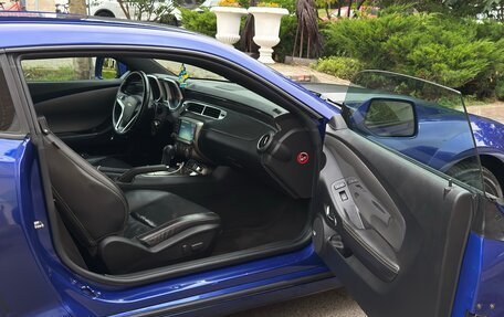 Chevrolet Camaro IV, 2013 год, 1 520 000 рублей, 14 фотография