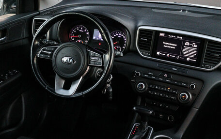 KIA Sportage IV рестайлинг, 2020 год, 2 220 000 рублей, 10 фотография