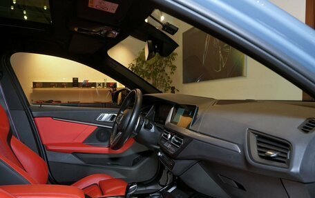 BMW 1 серия, 2022 год, 4 200 000 рублей, 24 фотография