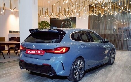 BMW 1 серия, 2022 год, 4 200 000 рублей, 2 фотография