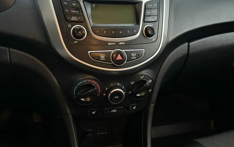 Hyundai Solaris II рестайлинг, 2013 год, 750 000 рублей, 9 фотография